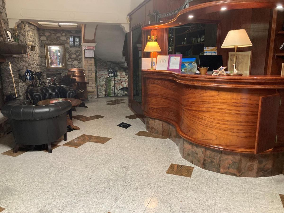 Hotel Saini With Air Conditioning Стреза Экстерьер фото